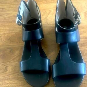 MICHAEL KORS LEATHER  BLACK FLATS